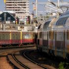 BEGEGNUNG AUF DER STADTBAHN ZWISCHEN JANNOWITZBRÜCKE UND OSTBAHNHOF