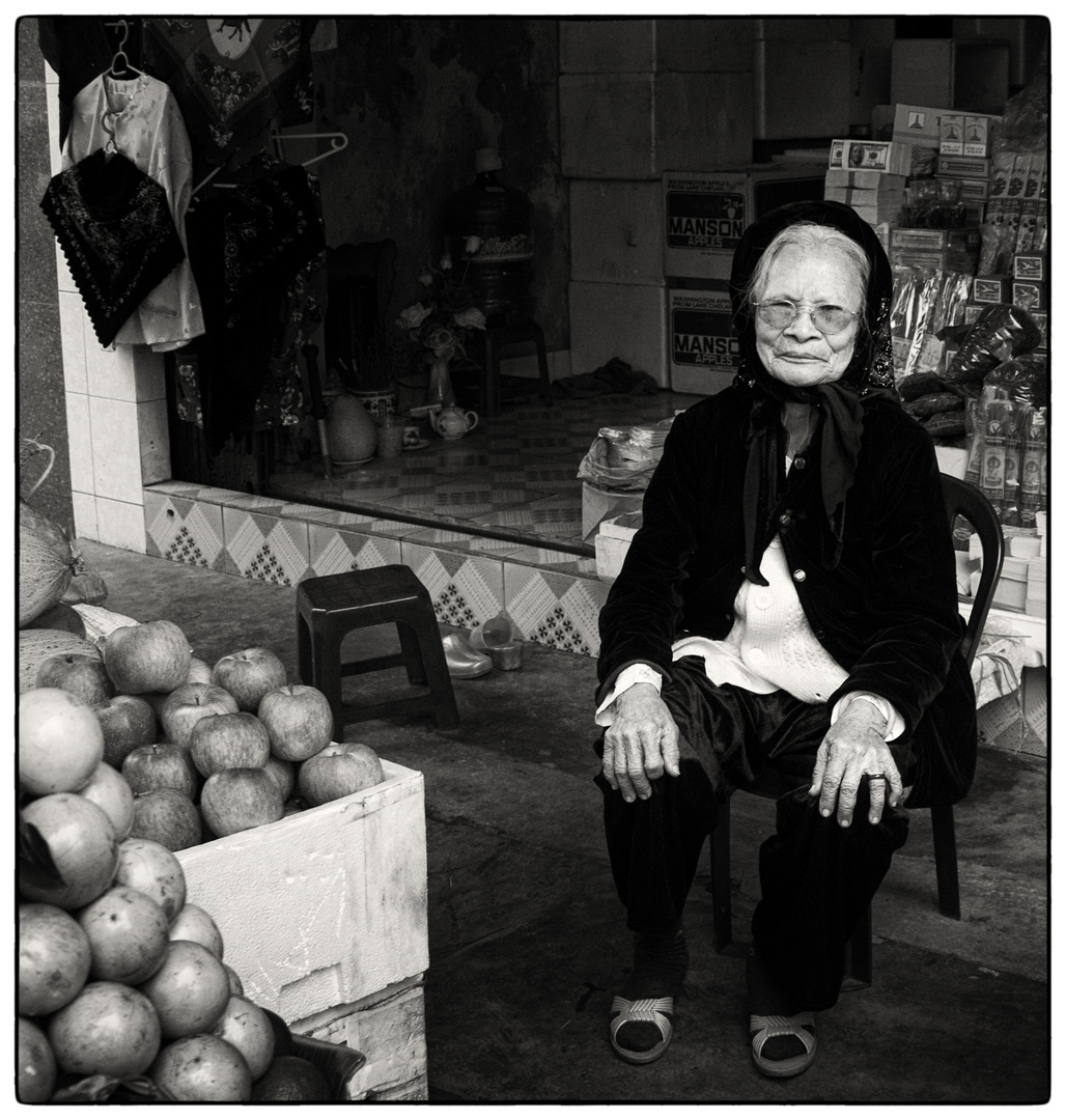 Begegnung auf einem Markt in Vietnam