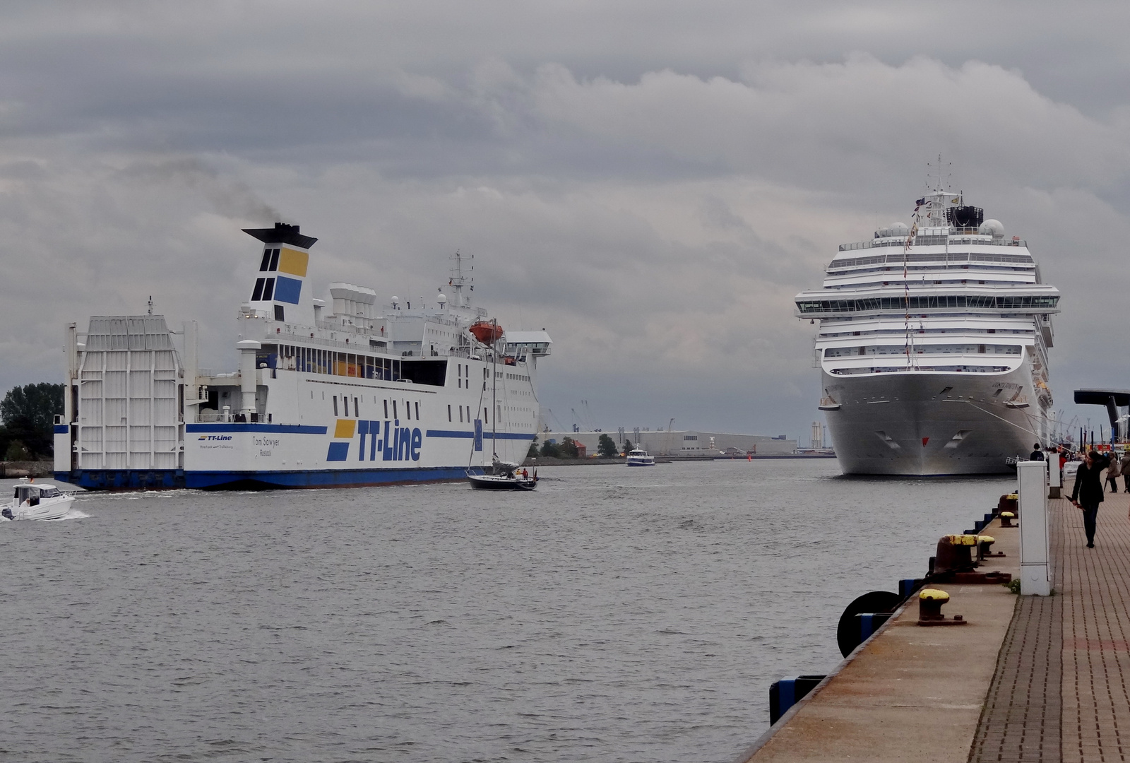 Begegnung im Hafen