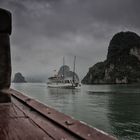 Begegnung in der Halong Bucht