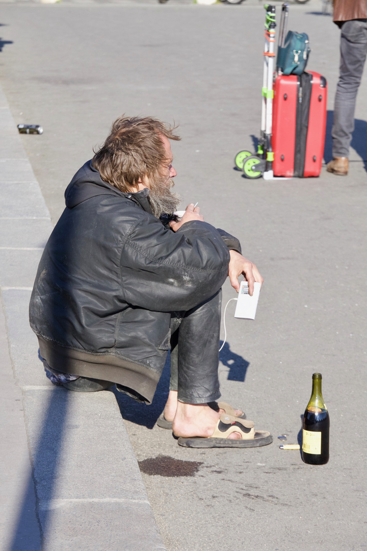 Begegnung in Paris: "verwurzelt" (Penner darf man ja nicht mehr sagen)