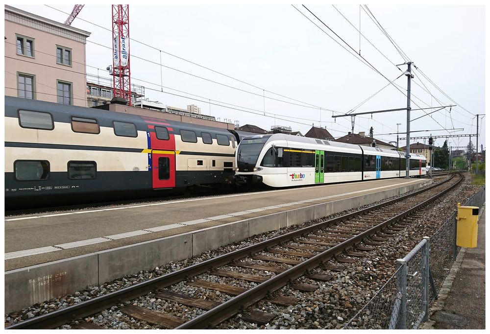 Begegnung Intercity und Thurbo-Regionalzug