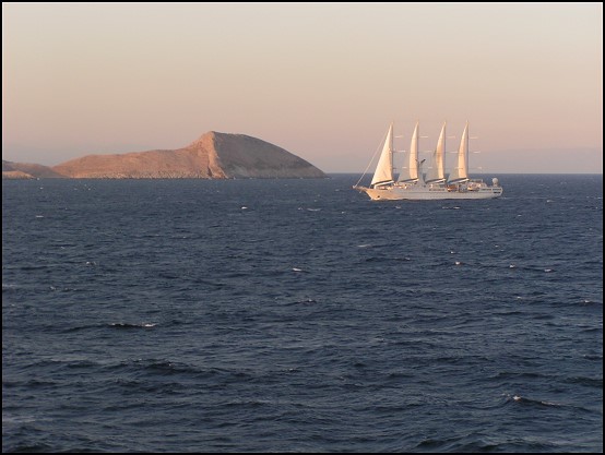 Begegnung mit dem Segelschiff des Club Meds im östlichen Mittelmeer