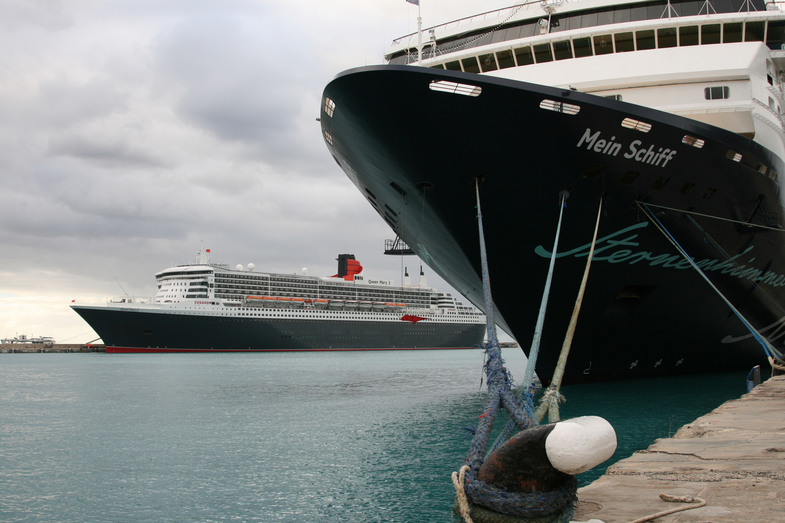 Begegnung mit der Queen Mary 2 (am 14.12.2009 auf Barbados)