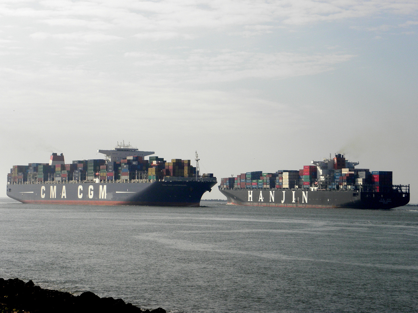 "...Begegnung..."CMA CGM Laperouse und Hanjin Korea