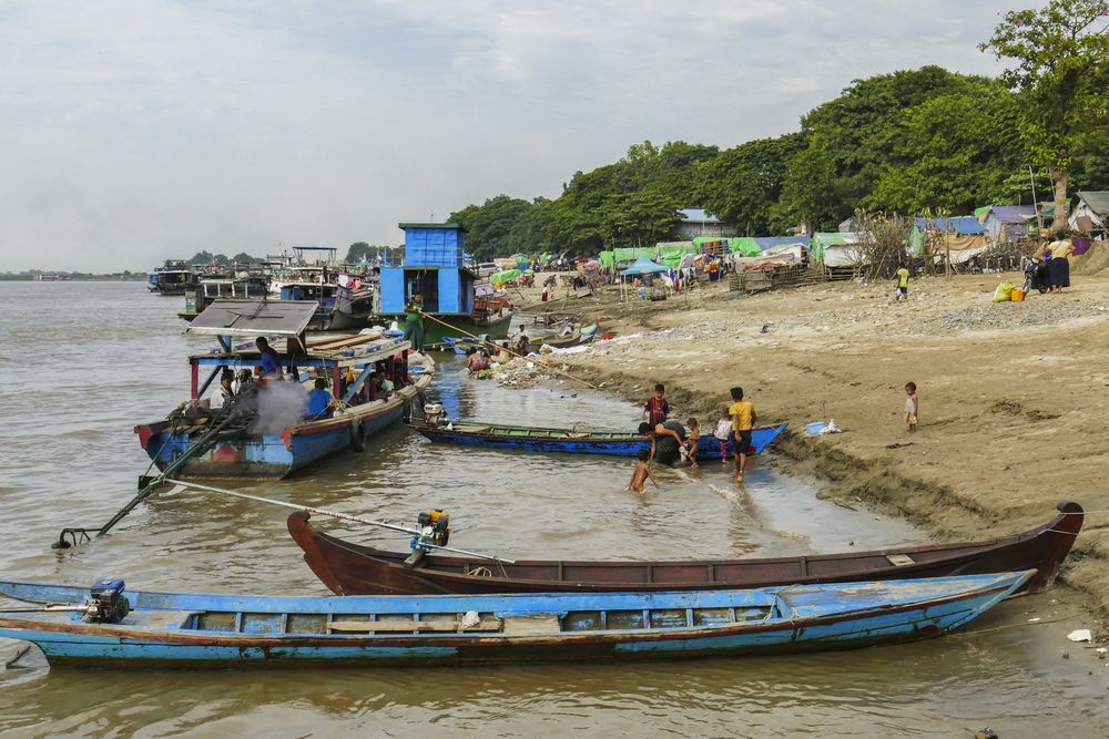 ...Begegnungen am Irrawaddy...