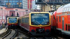 BEGEGNUNGSSTÄTTE STADTBAHN OSTSEITE ALEX