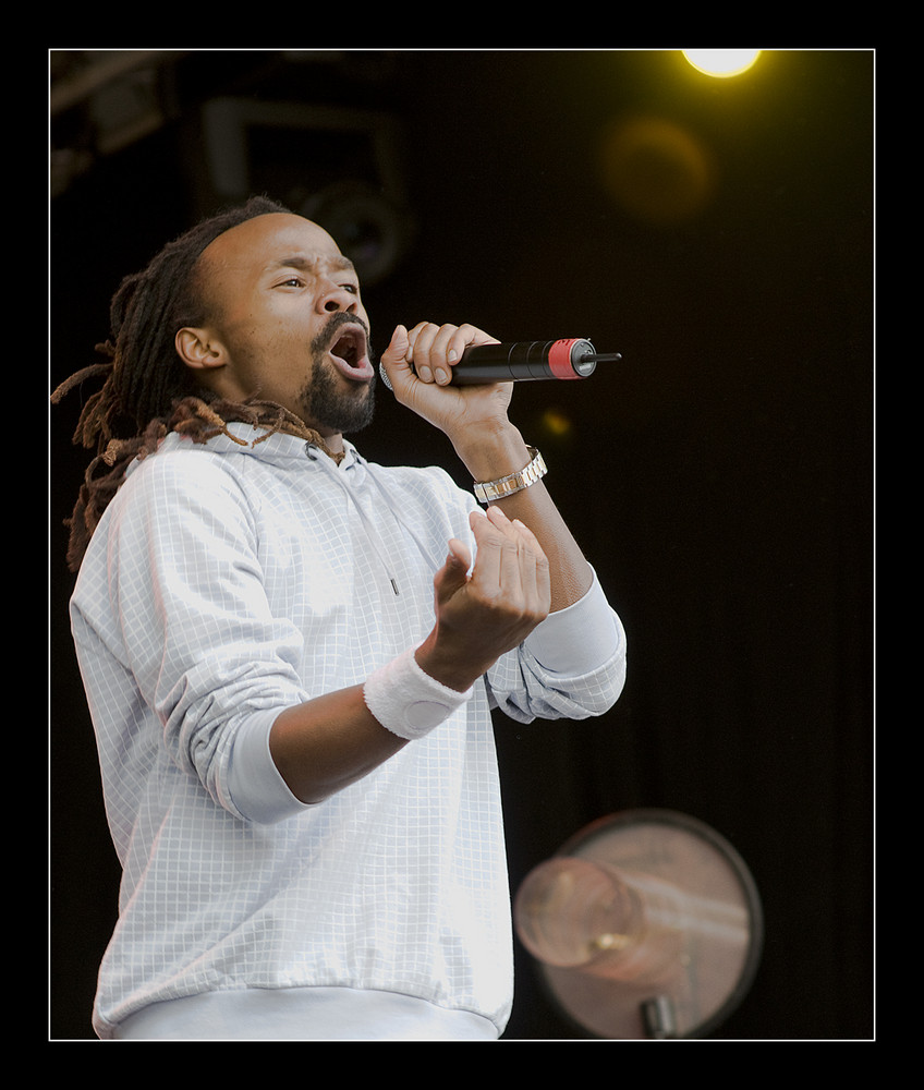 "Beggin" Tshawe from Madcon