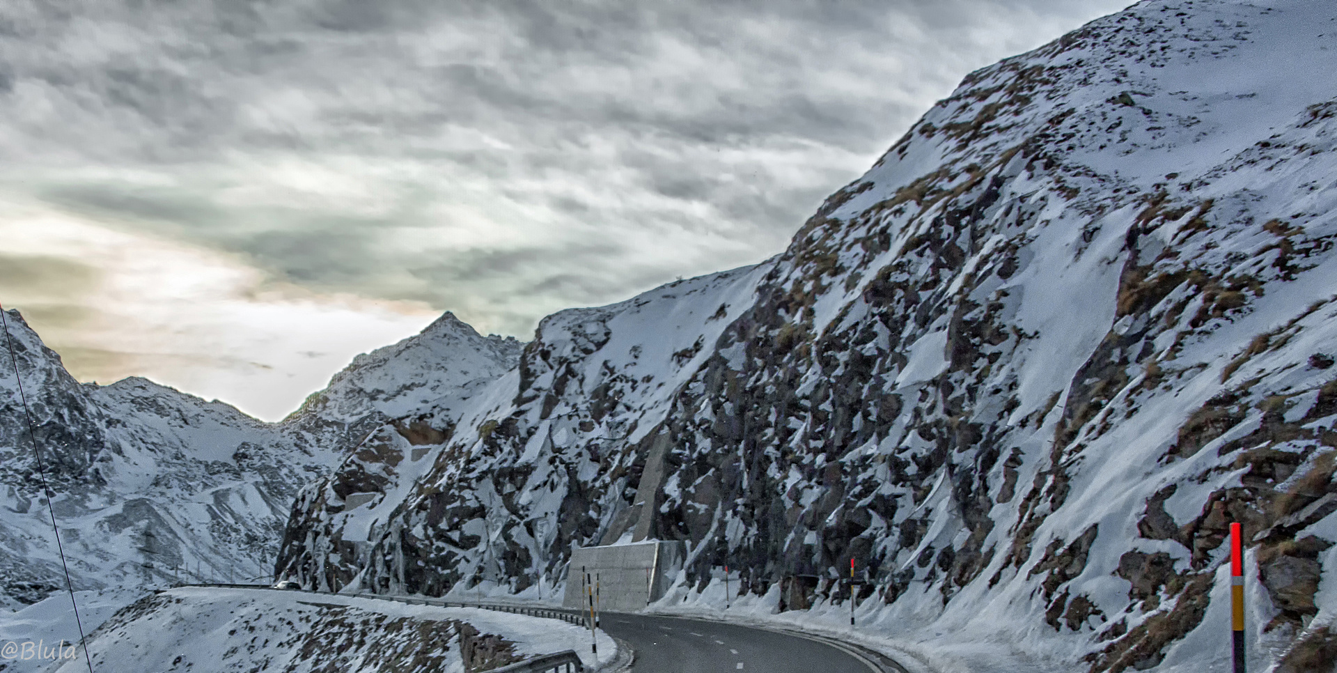 Beginnende Dämmerung auf dem Berninapass