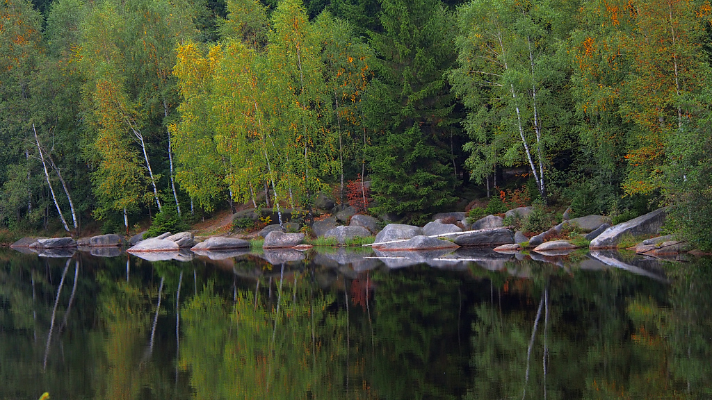 beginnender Herbst am Fichtelsee