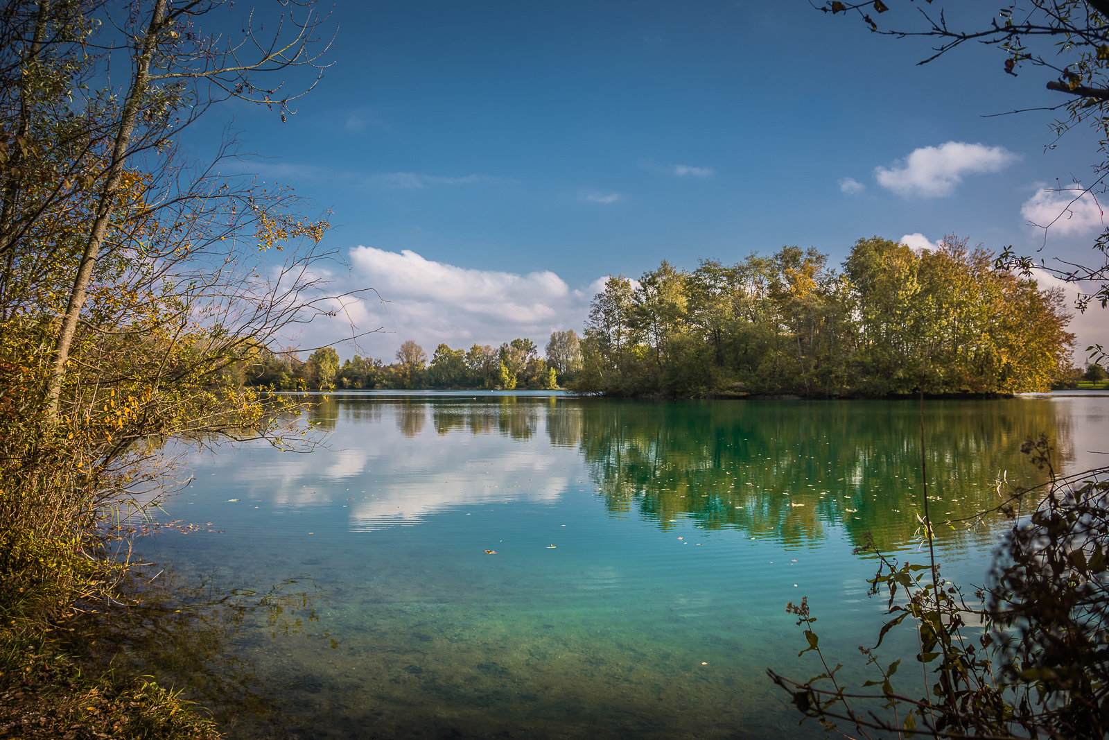 Beginnender Herbst am Waldschwaigsee