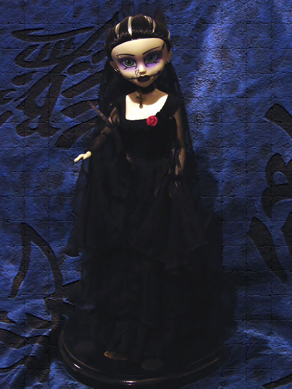 Begoths: Divinity doll