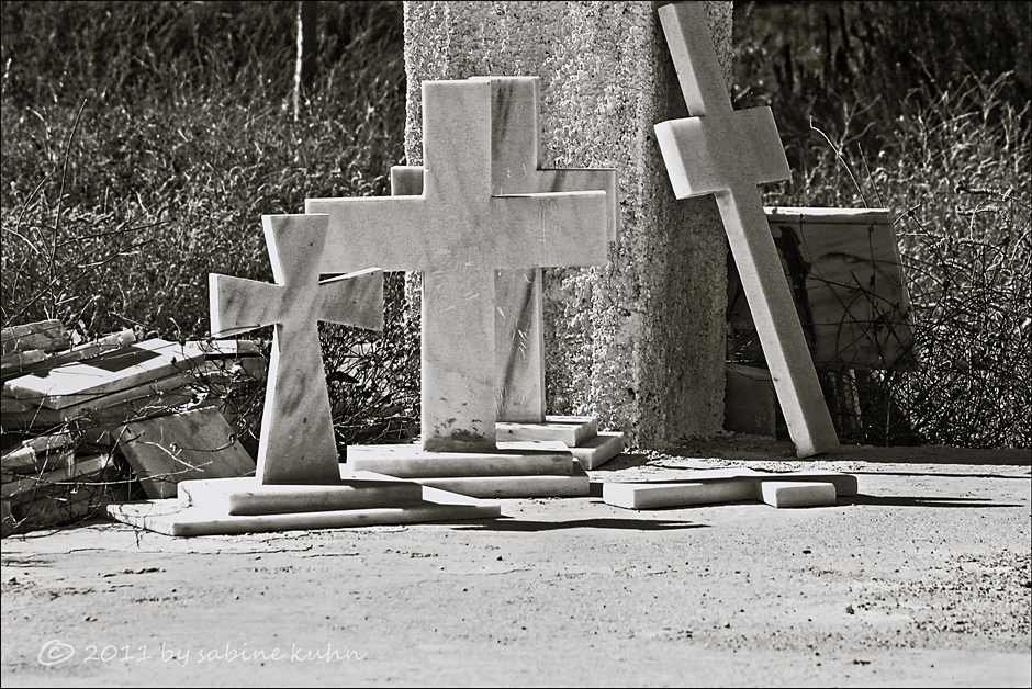 . . . begraben auf santorin [4] . . . aussortiert . . .