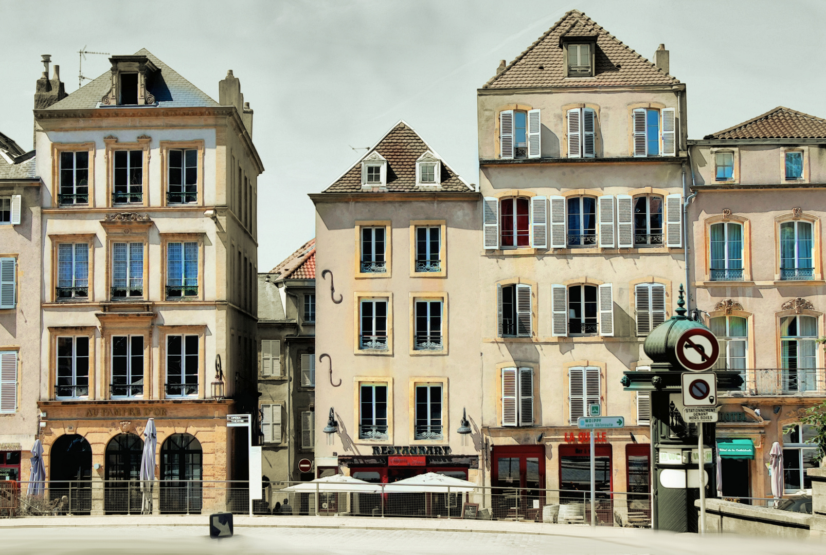 Behind the Cathedral, Metz