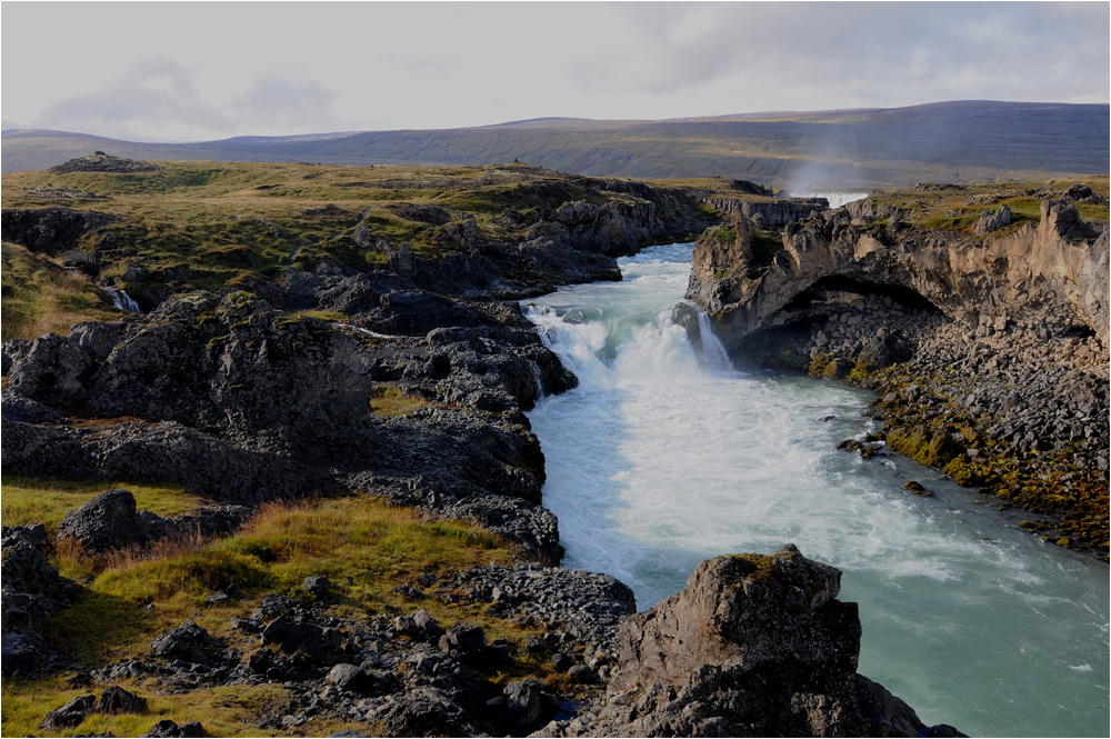 Behind the Godafoss II