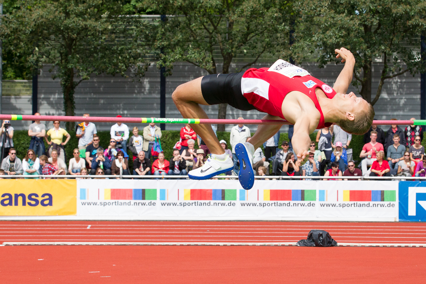 Behrenbruch fliegt