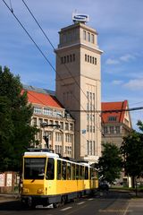 BEHRENSTURM MIT TATRA-TRAM