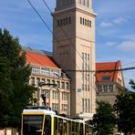 BEHRENSTURM MIT TATRA-TRAM