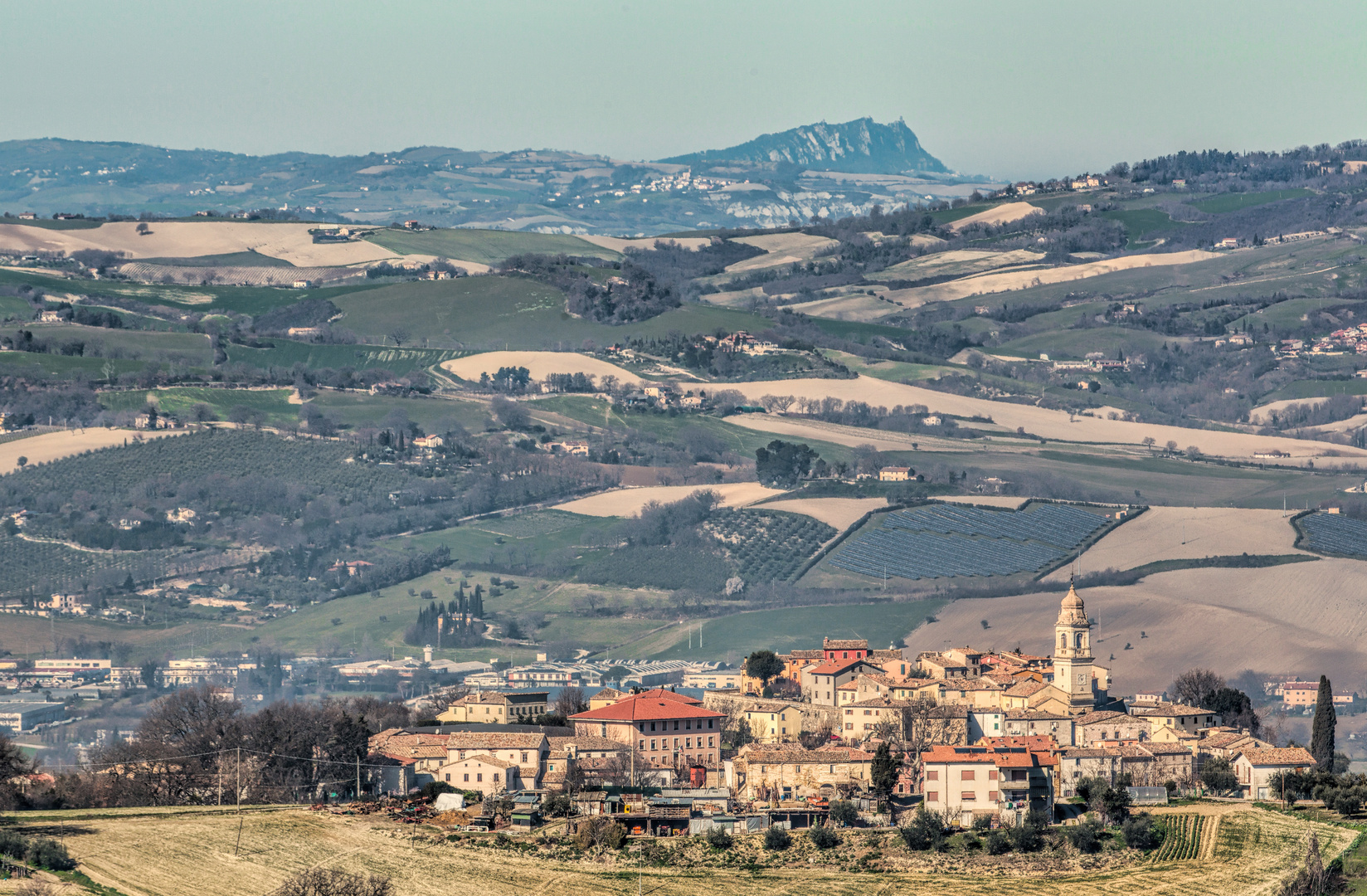 bei bester Fernsicht - Blick auf Sant'Ippolito und