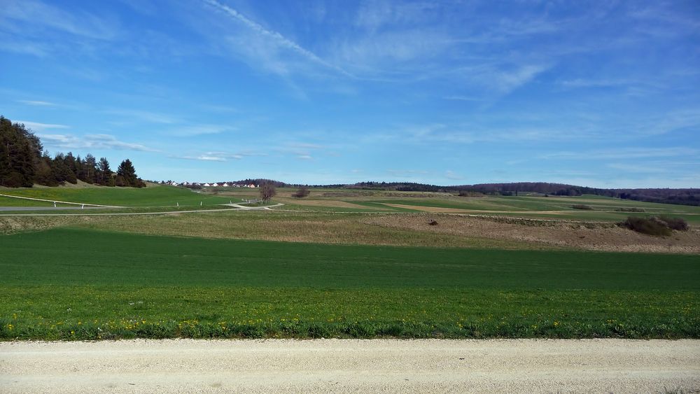 "Bei Dächingen auf dem Weg ins schöne Lautertal dem Tal der vielen Burgen 2"