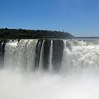 Bei den Iguazu Wasserfällen in Südamerika