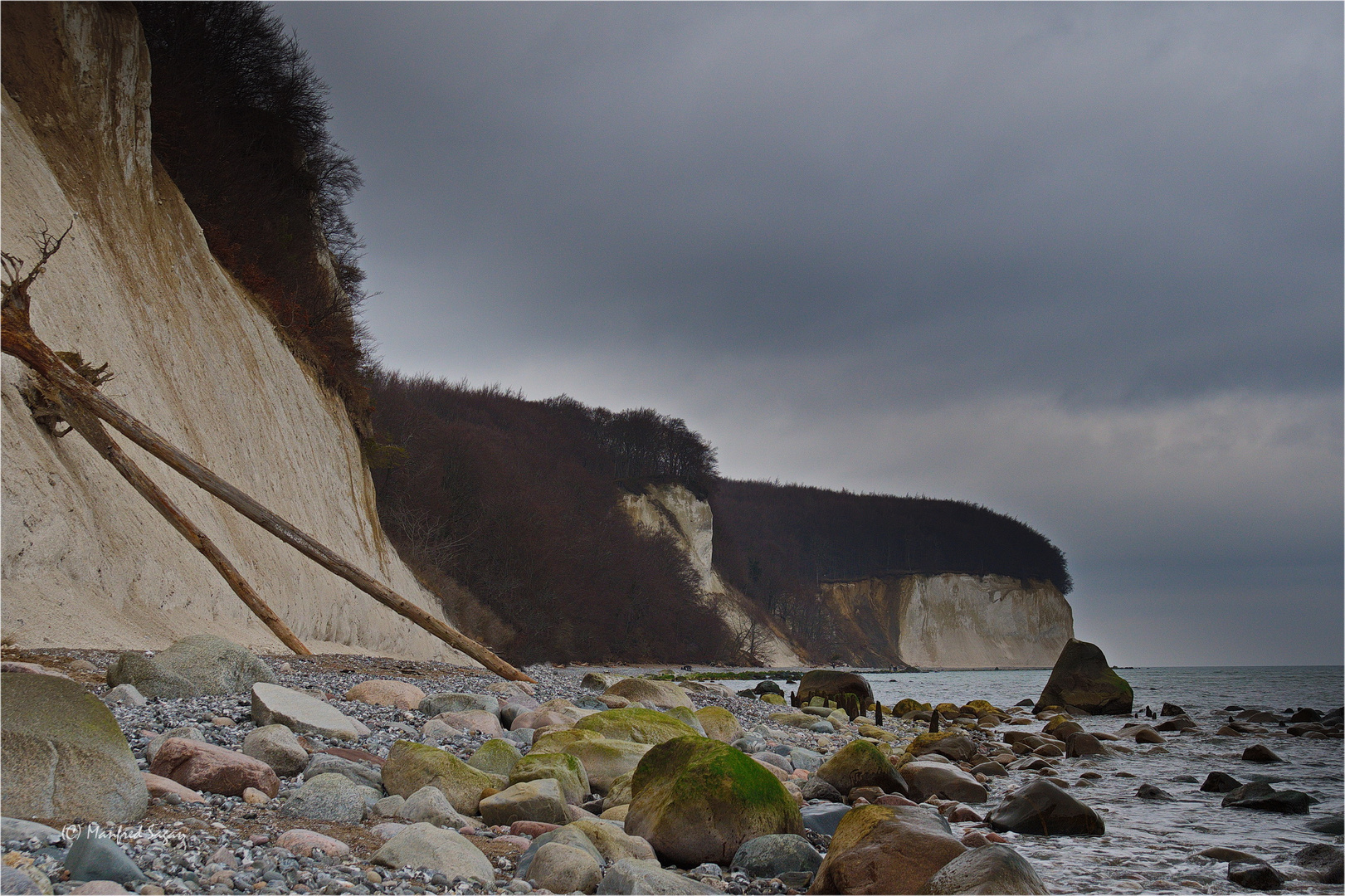 bei den Kreidefelsen von Rügen - nicht ganz ungefährlich... 