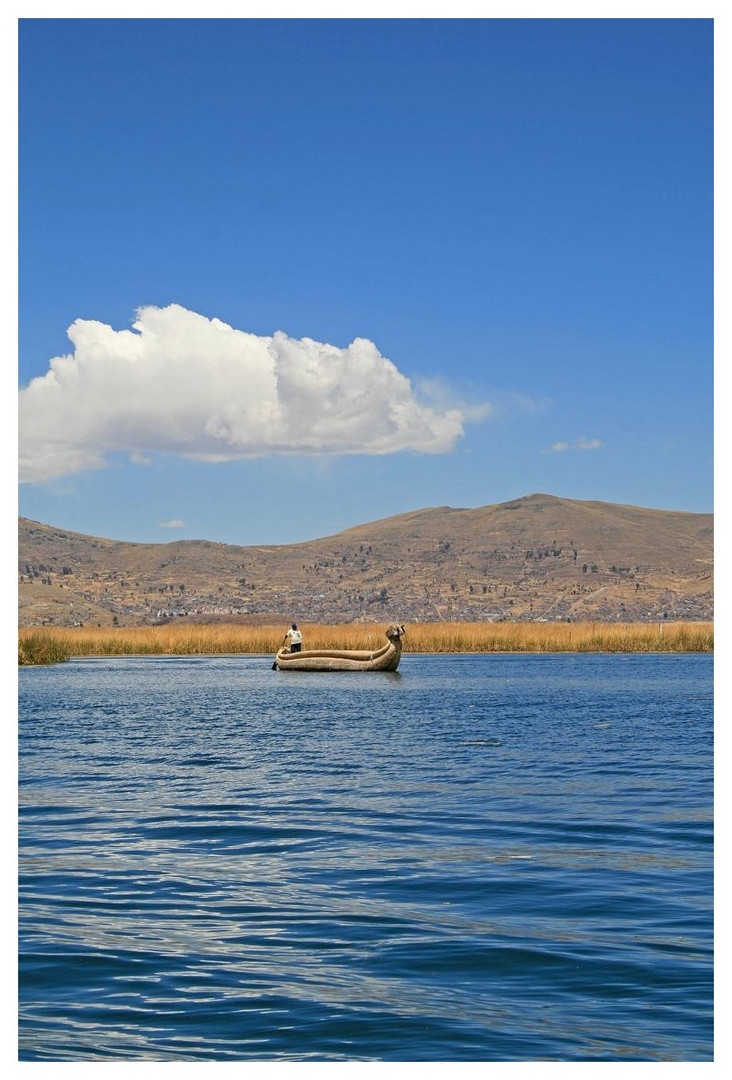 bei den Uros auf dem Titikakasee (im peruanischen Teil)