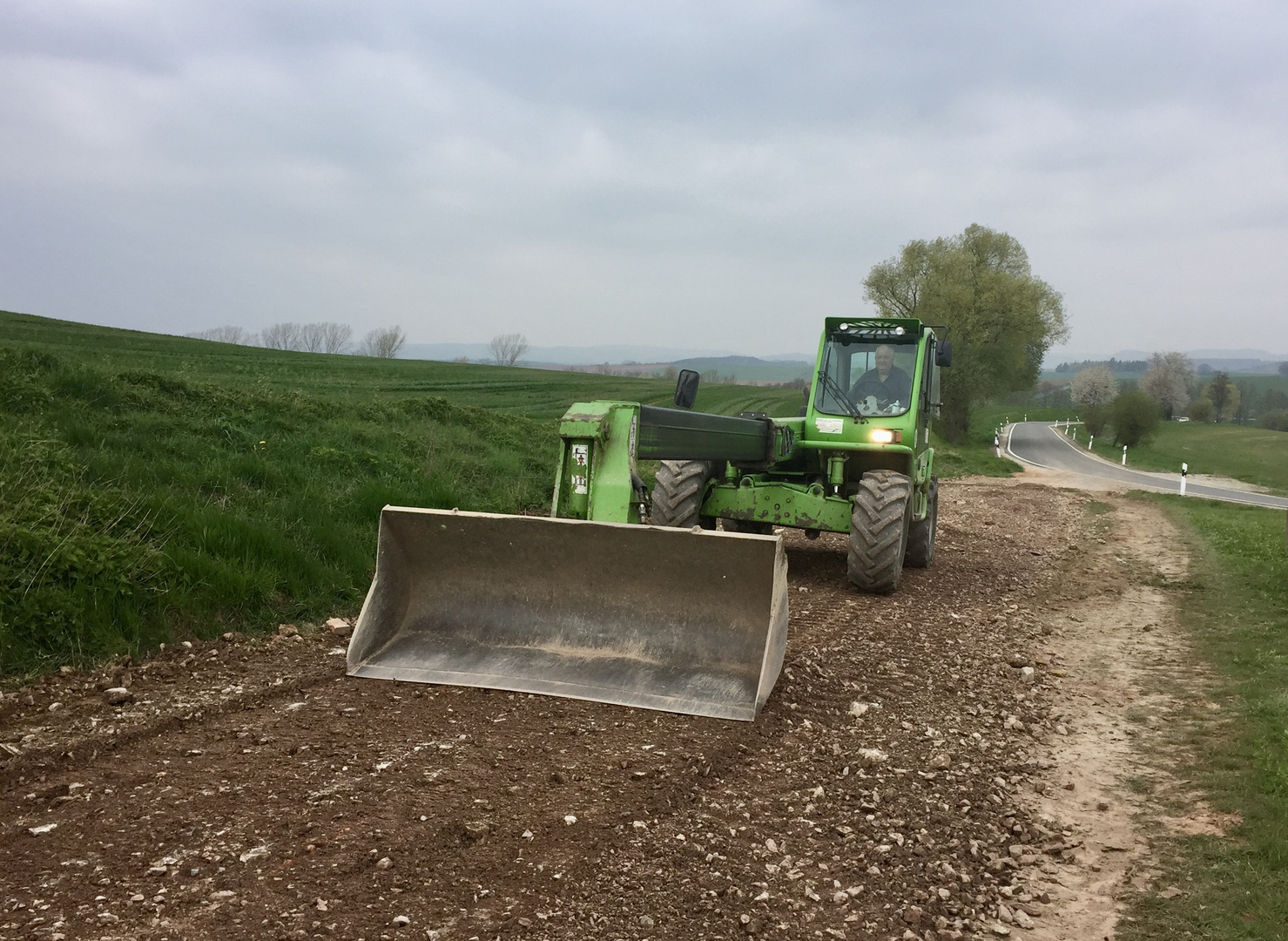 Bei der Arbeit - abwechslungsreich, bei Wind und Wetter und immer am Ball