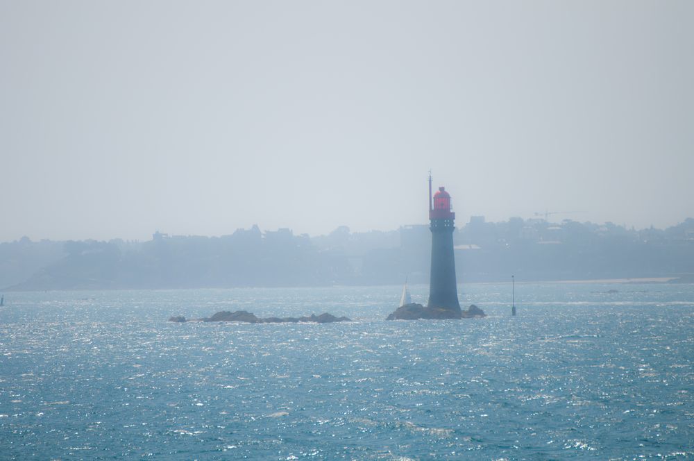 bei der Ausfahrt aus Saint Malo