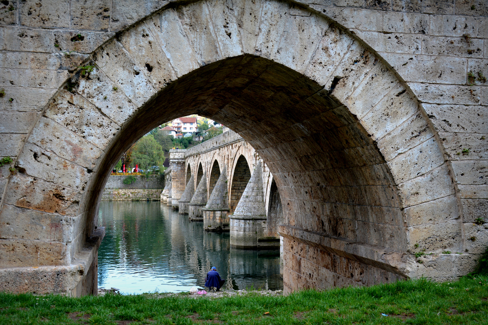 Bei der Brücke über die Drina 