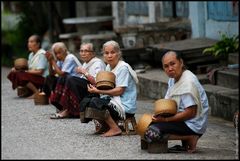 Bei der Essensgabe für die Mönche, Luang Prabang/Laos 2012