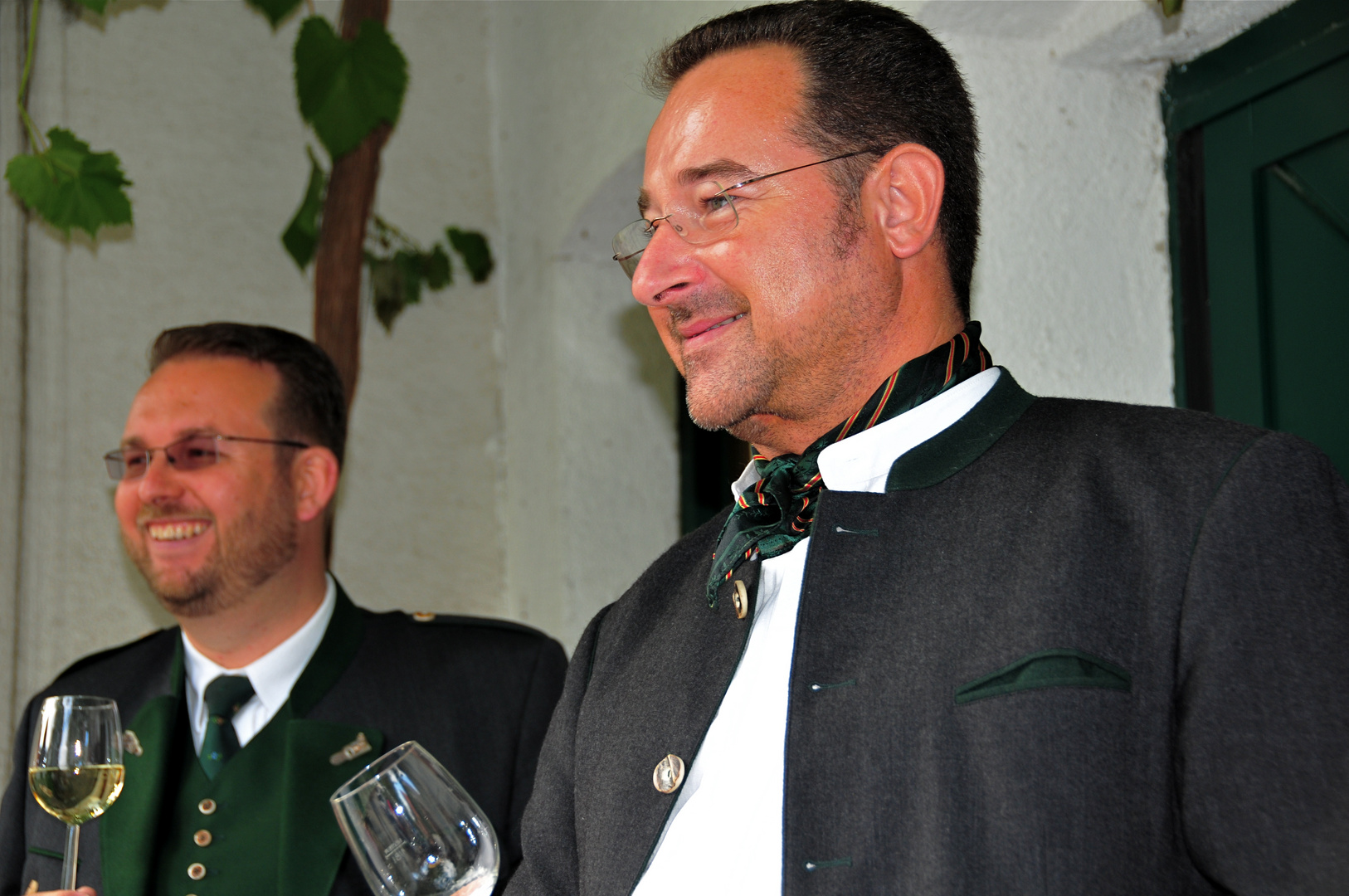 Bei der Weinkost in der Kellergasse in Mailberg, Weinviertel, Niederösterreich