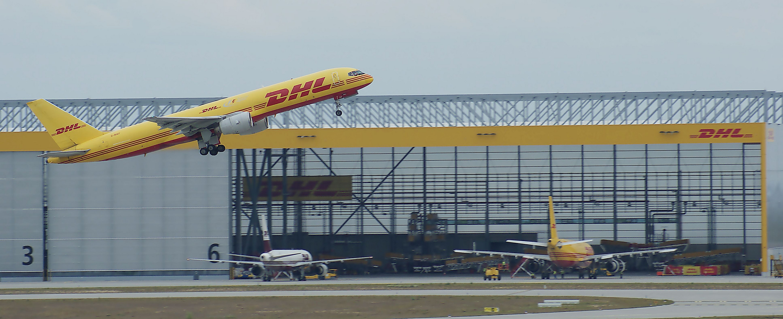 Bei DHL in LEJ