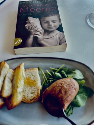 Bei einer kleinen Weinprobe