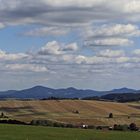 Bei guten Sichtbedingungen für den Sommer von der böhmischen Vitov- Aussicht...