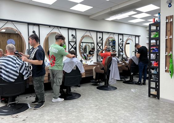 Bei Hassan, dem Friseur