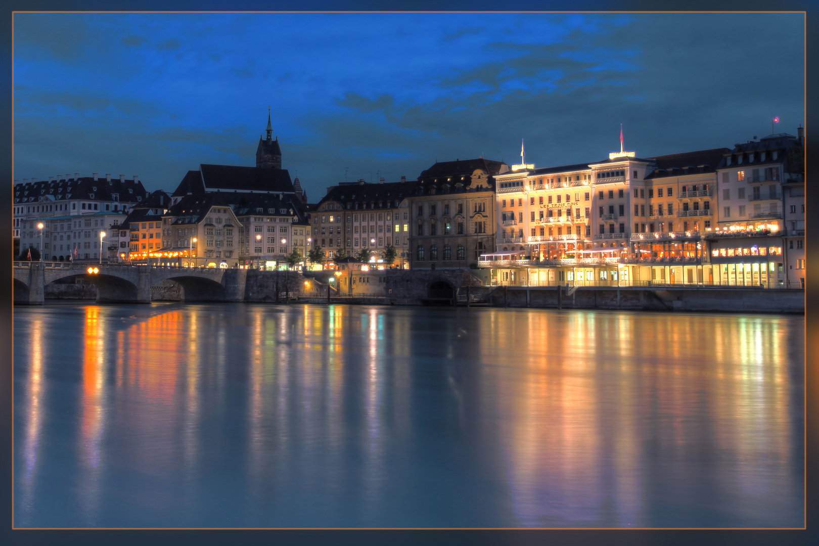 Bei Nacht am Rhein in Basel I