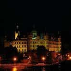 Bei Nacht Schloss Schwerin