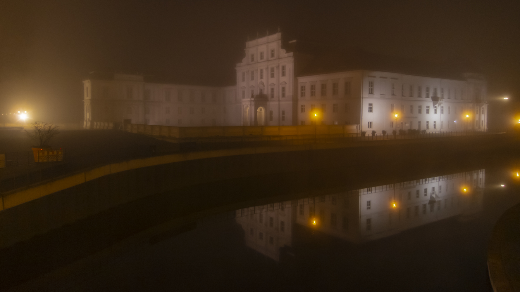 Bei Nacht und Nebel