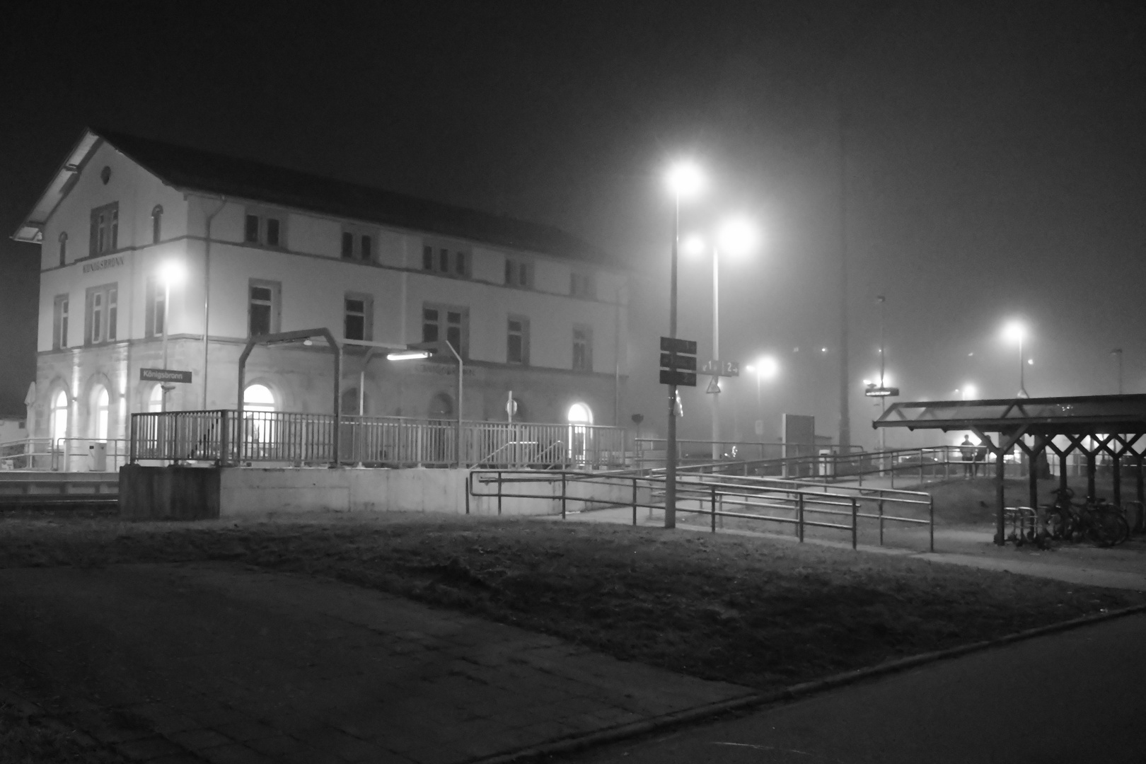 Bei Nacht und Nebel ohne Farbe