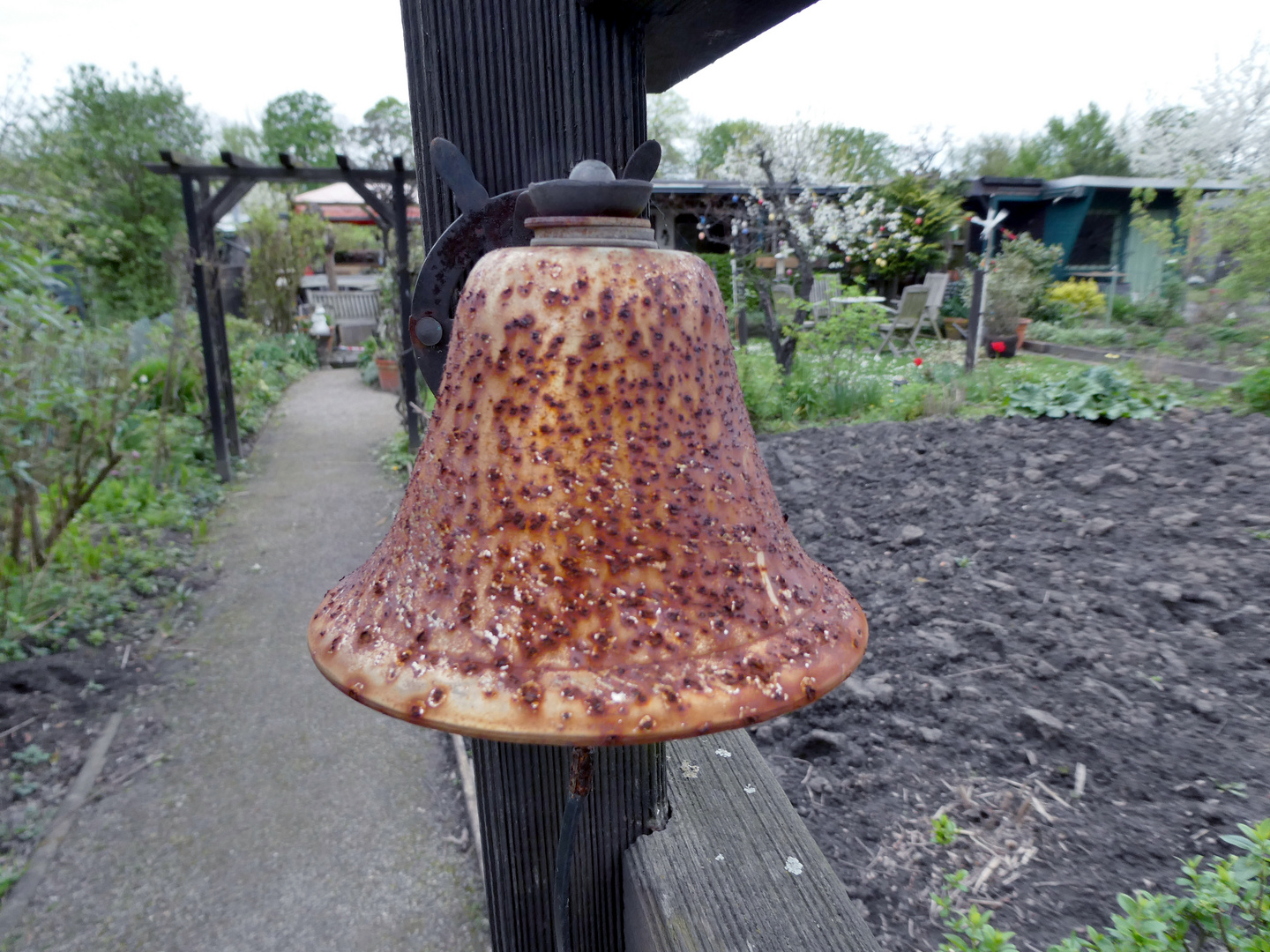 Bei Schrebers Garten  3 x läuten