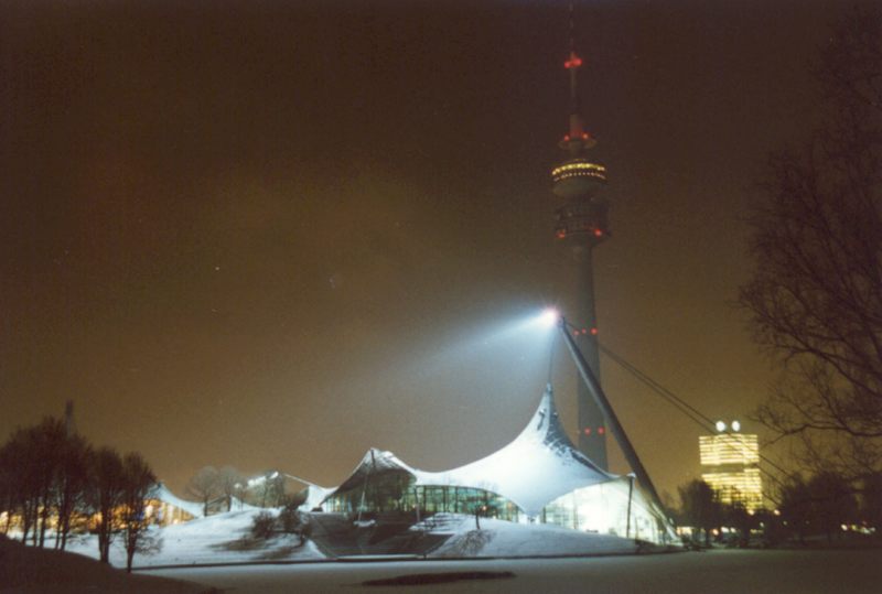 Bei uns auf dem Mond