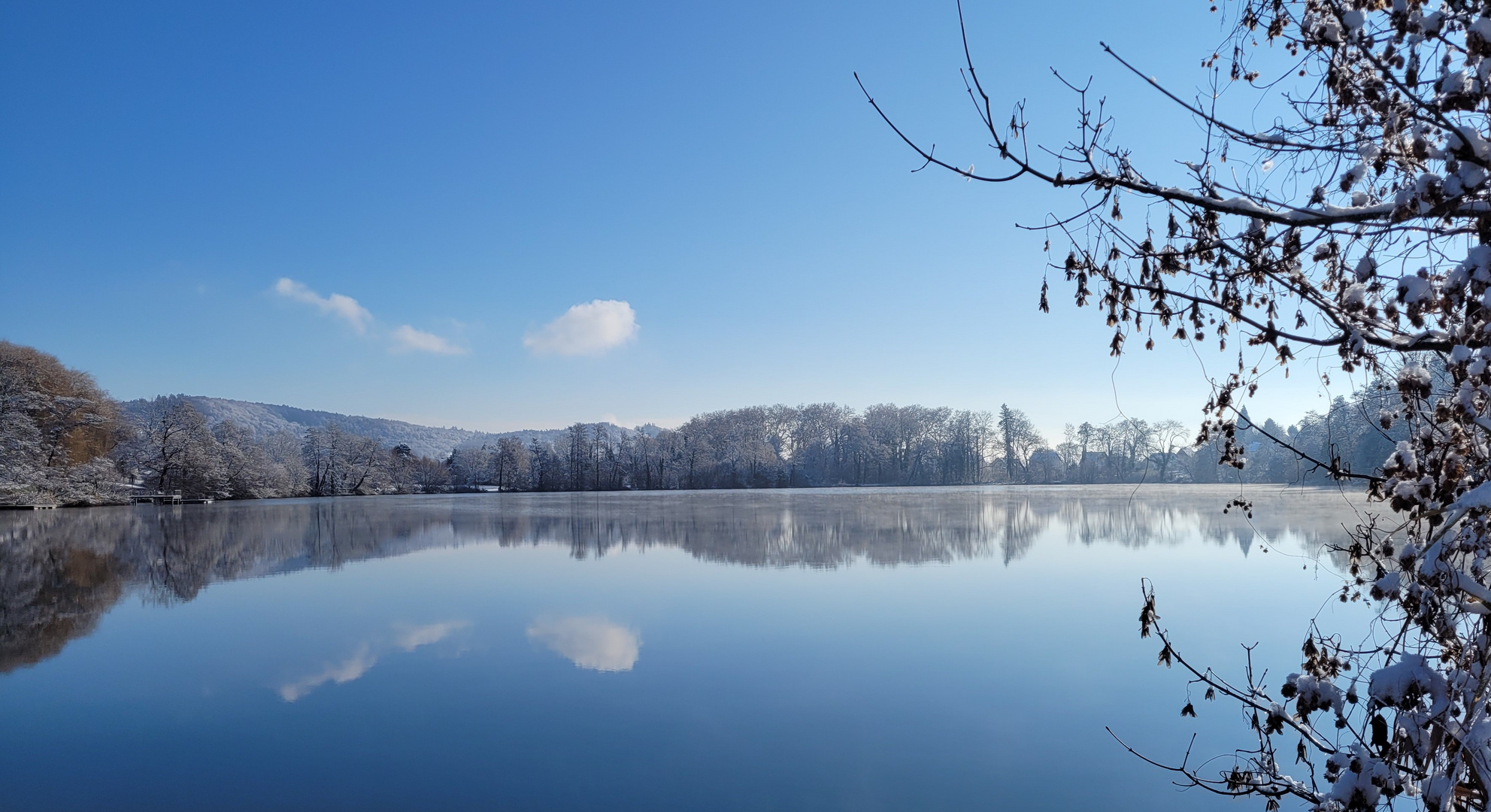 Bei uns derzeit eher selten, dass auch die Wolken mal blau machen....