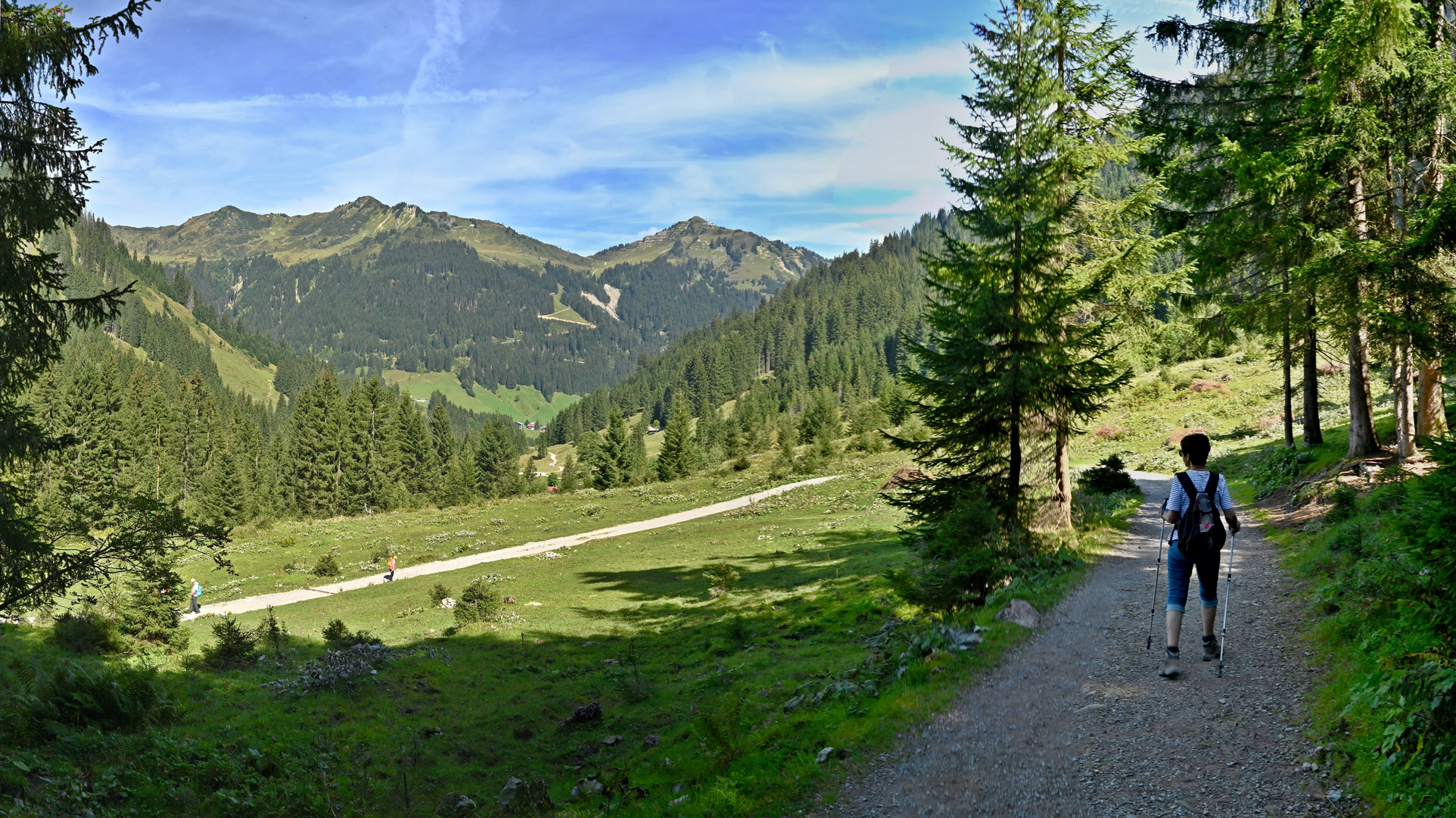 Beim Abstieg wählten wir den andern Weg über dem Bach