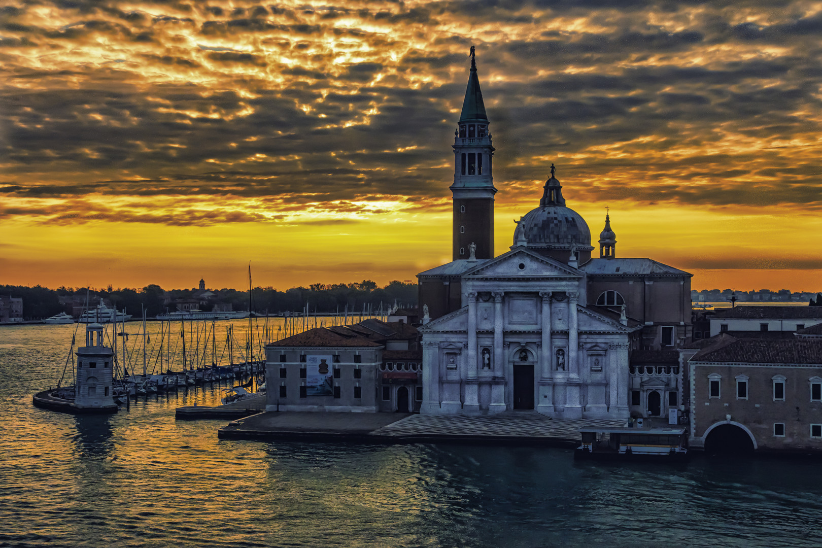 Beim hineinlaufen von Venedig