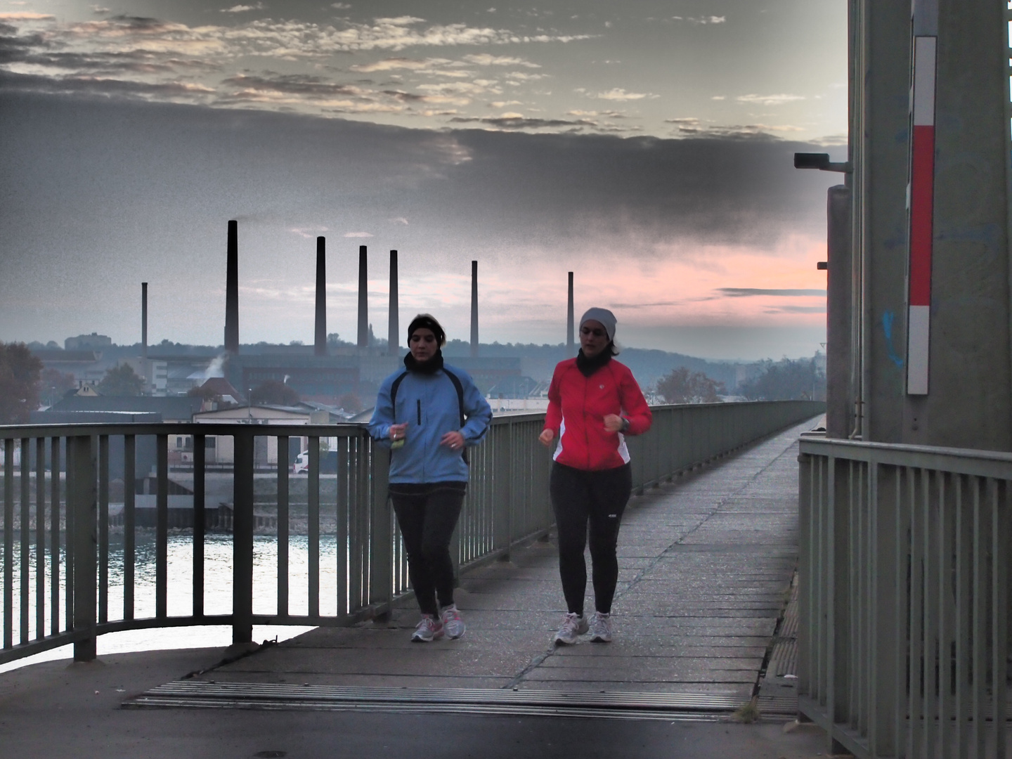 Beim Lauf über die Brücke