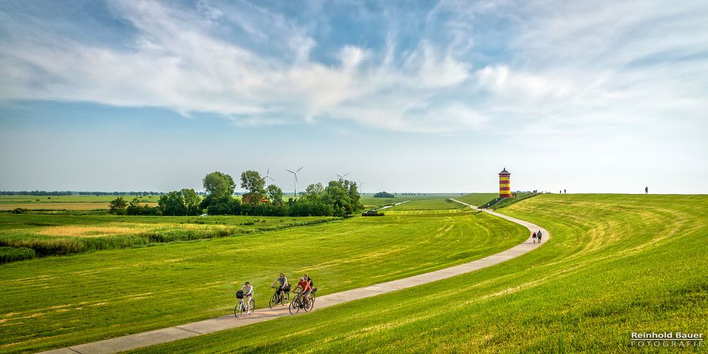 Beim Pilsumer Leuchtturm