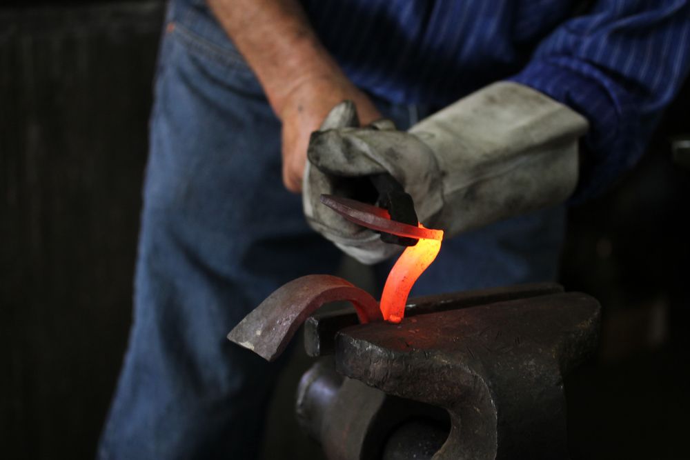 Beim Schmied Foto & Bild erwachsene menschen, menschen bei der arbeit