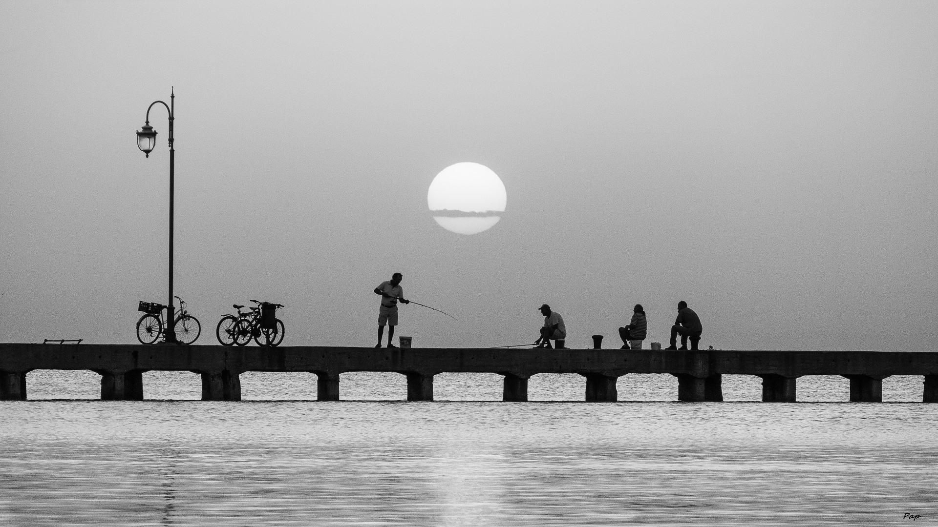 Beim Sonnenuntergang beginnt die Fischerei! (F56)