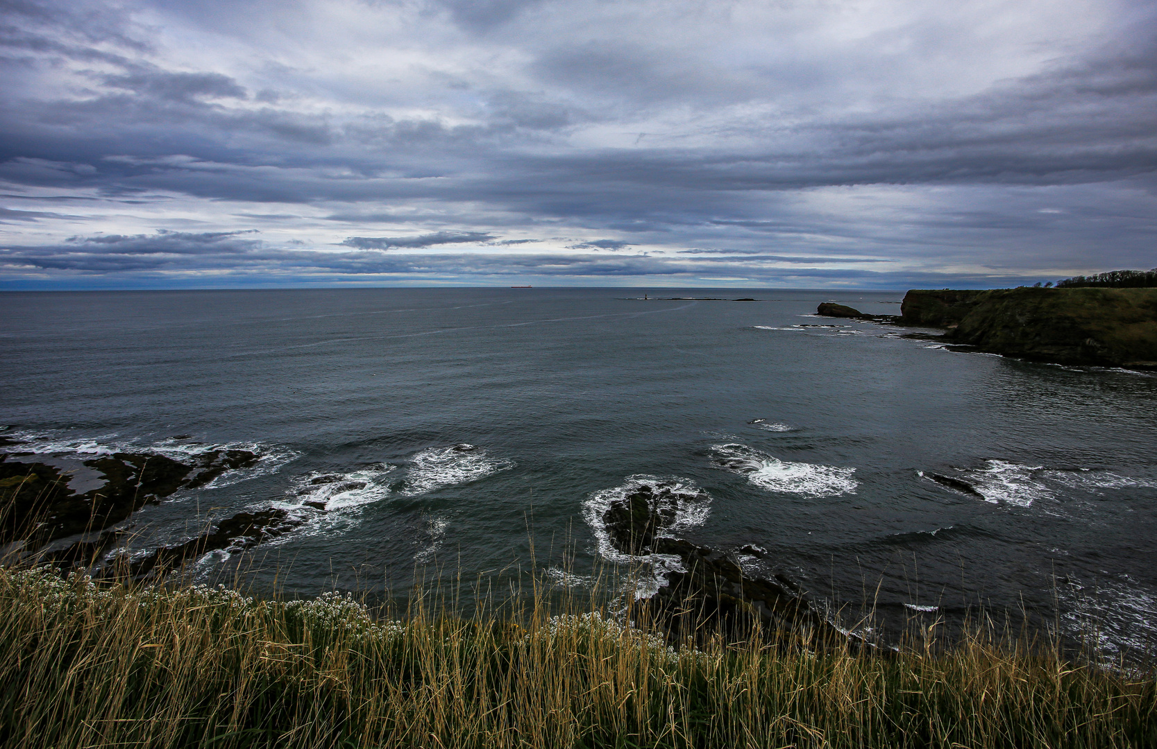 Beim Tantallon Castle....